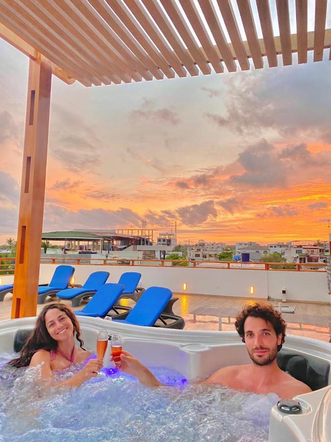 Hotel La Isla Puerto Ayora  Eksteriør billede