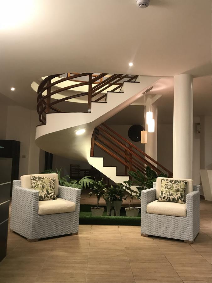 Hotel La Isla Puerto Ayora  Eksteriør billede